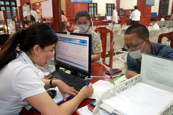 Việt Nam cung cấp miễn trừ phí miền hai năm cho thanh thiếu niên và khởi nghiệp
