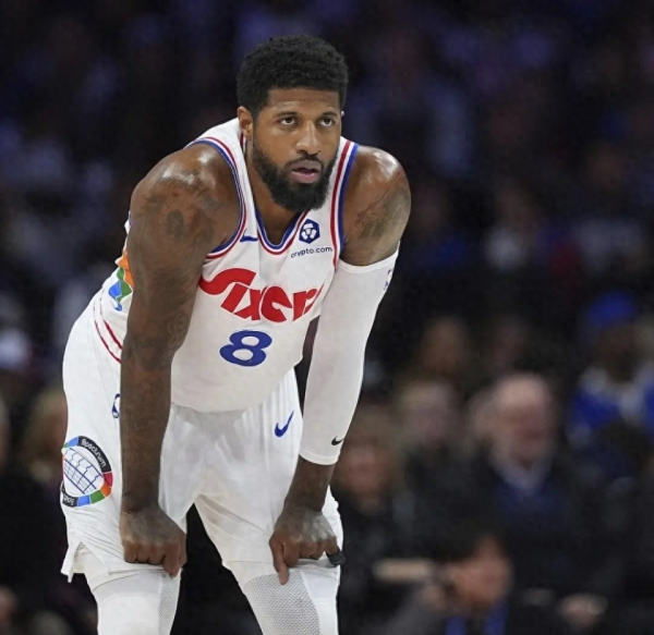 Paul George của 76ers trải qua