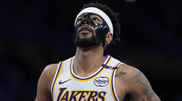 Suns ký hai người bảo vệ liê